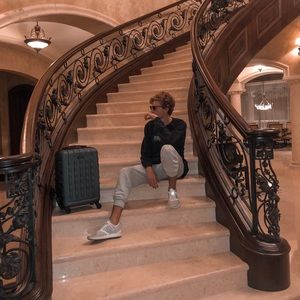 Meet your Posher, Curt